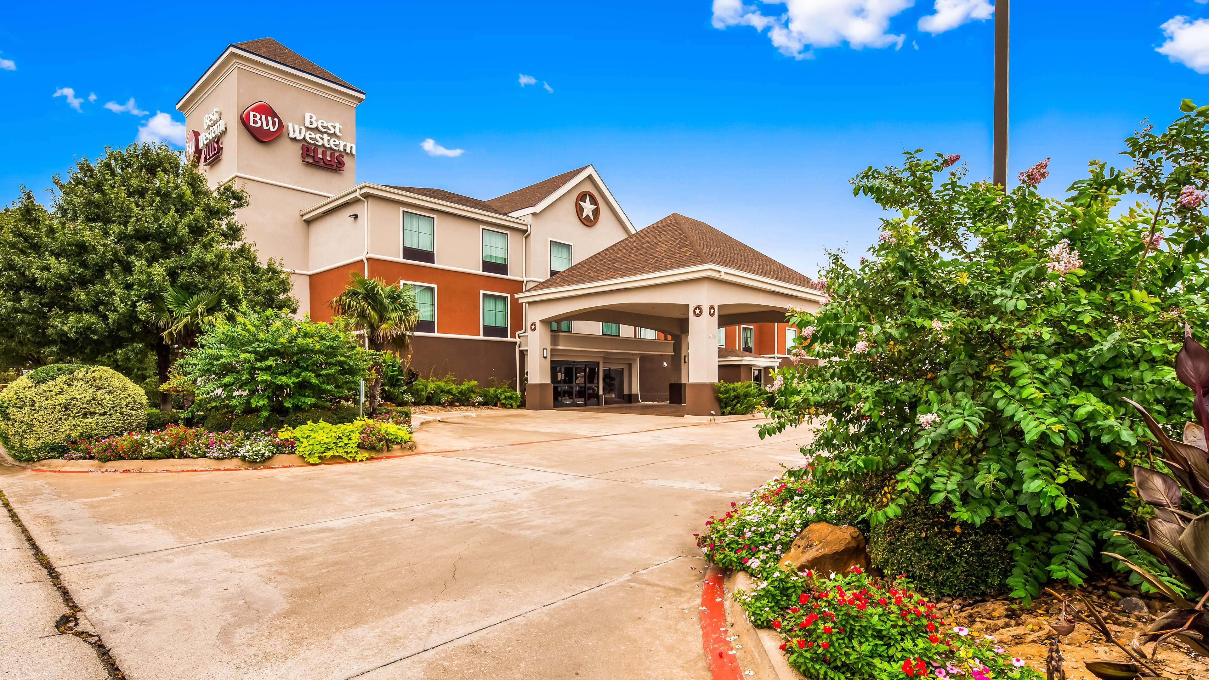 Best Western Plus Denton Inn & Suites Εξωτερικό φωτογραφία