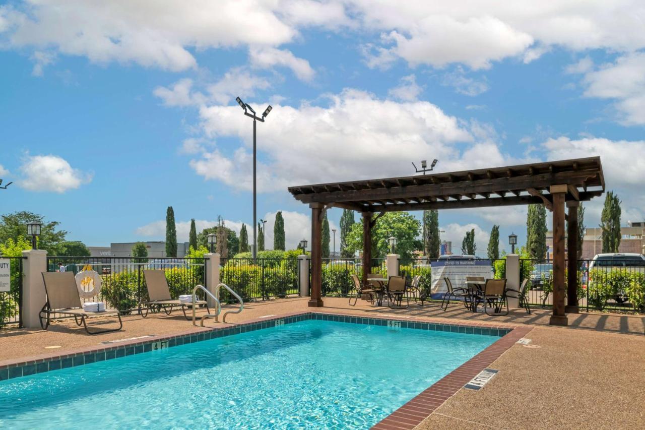 Best Western Plus Denton Inn & Suites Εξωτερικό φωτογραφία